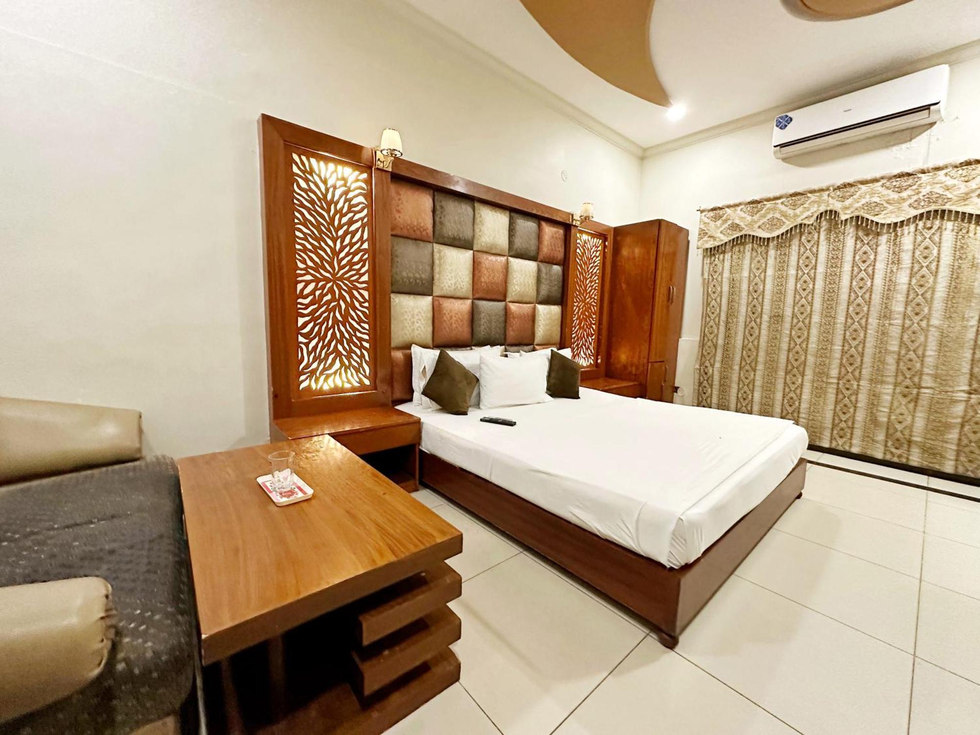 The Grand Hotel Multan Dış mekan fotoğraf