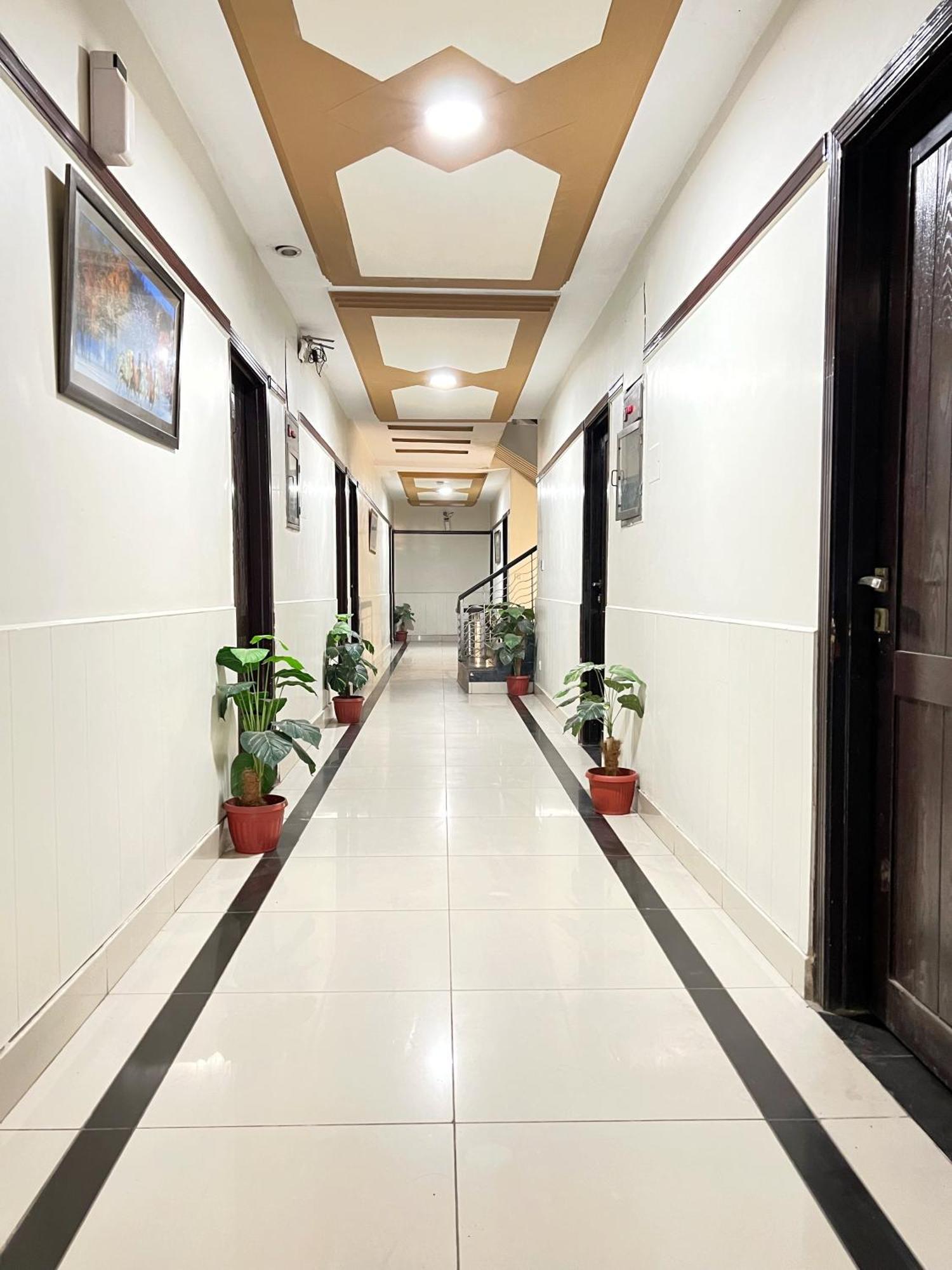 The Grand Hotel Multan Dış mekan fotoğraf