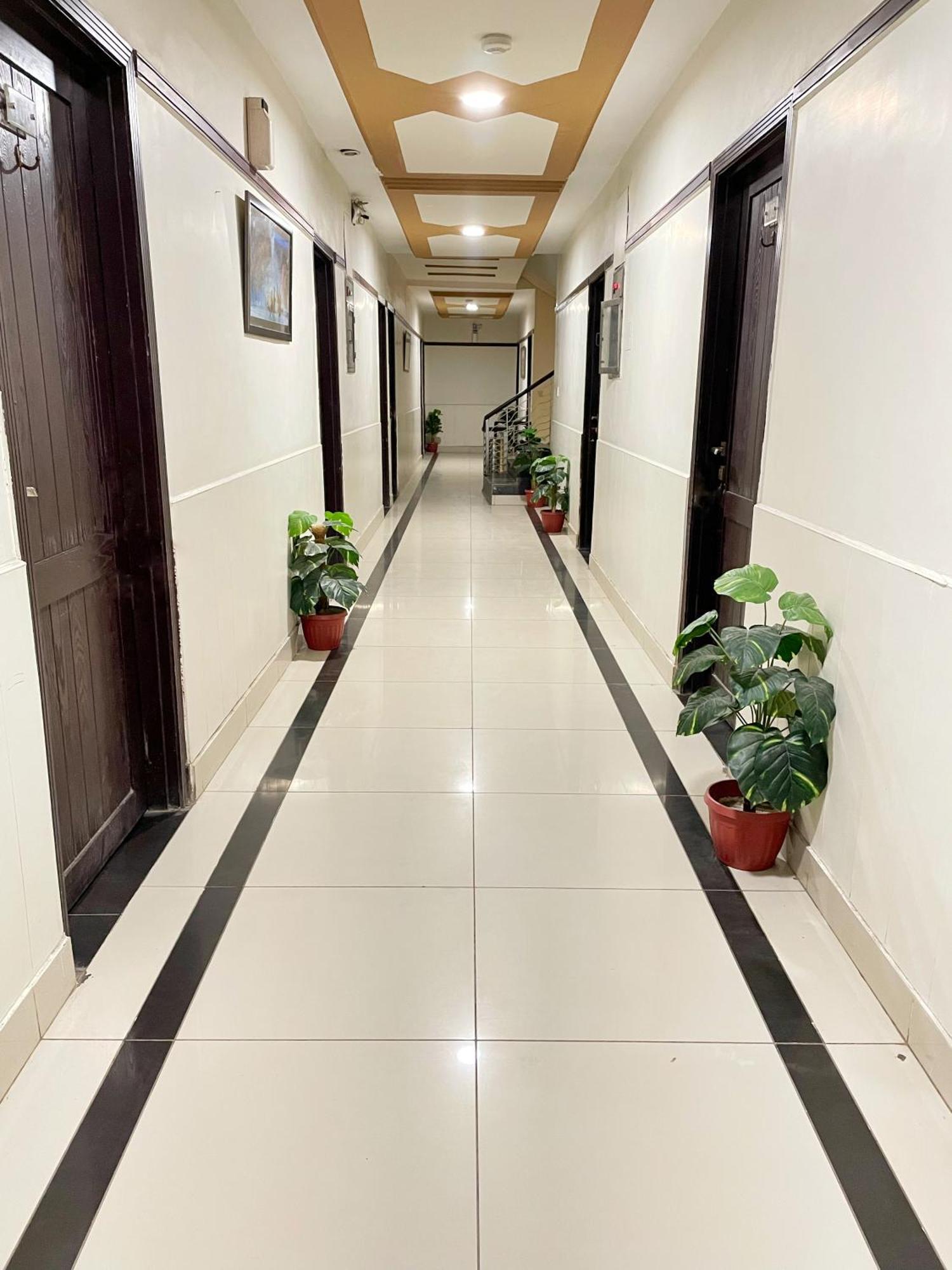 The Grand Hotel Multan Dış mekan fotoğraf