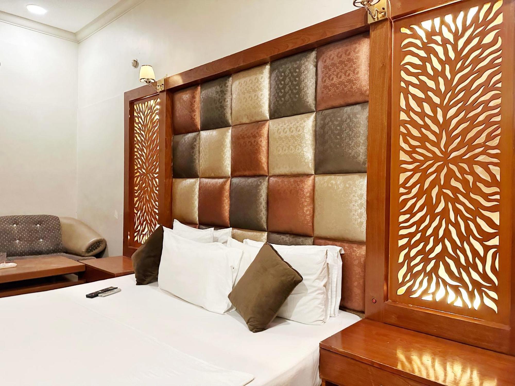 The Grand Hotel Multan Dış mekan fotoğraf
