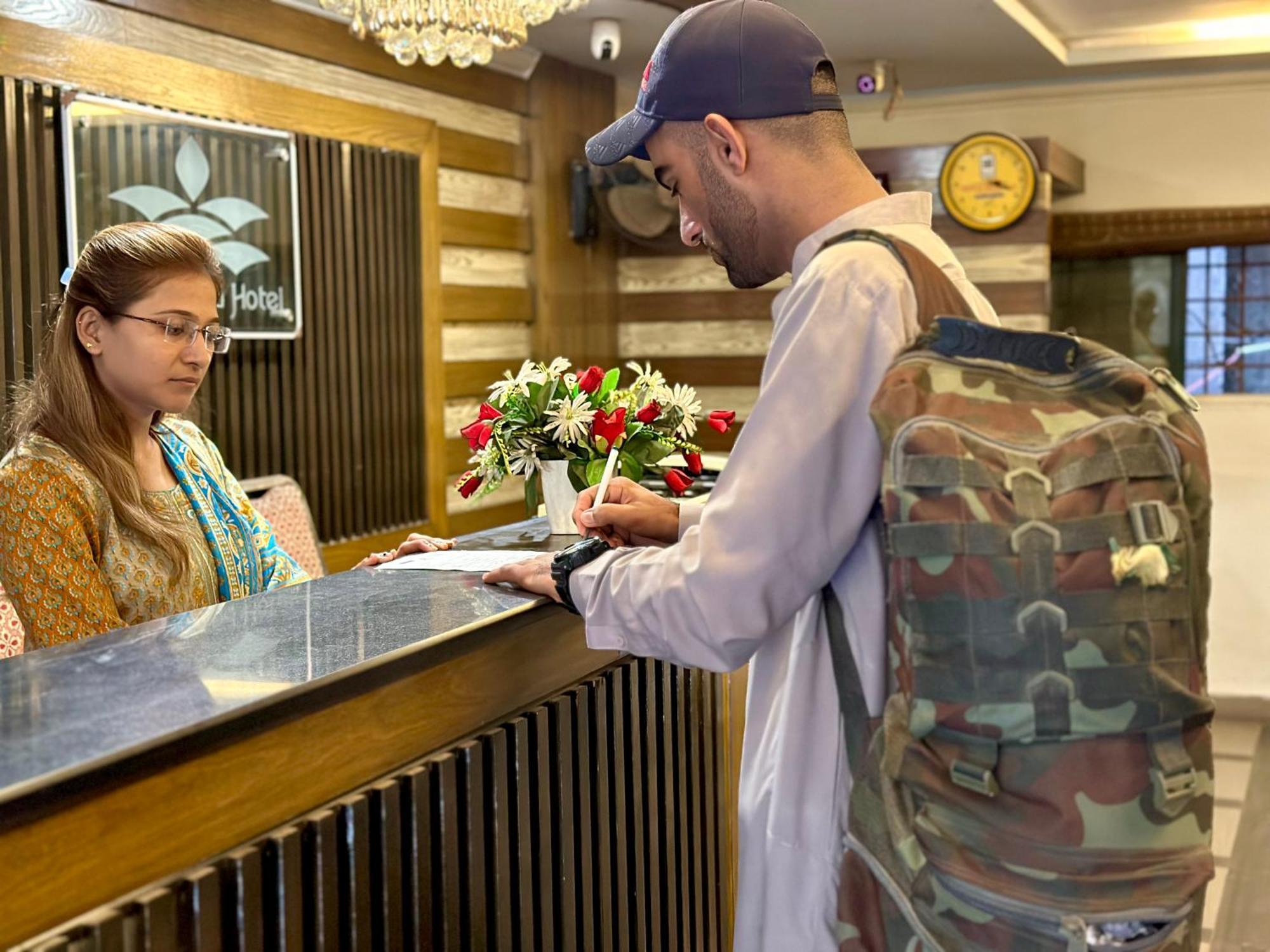 The Grand Hotel Multan Dış mekan fotoğraf