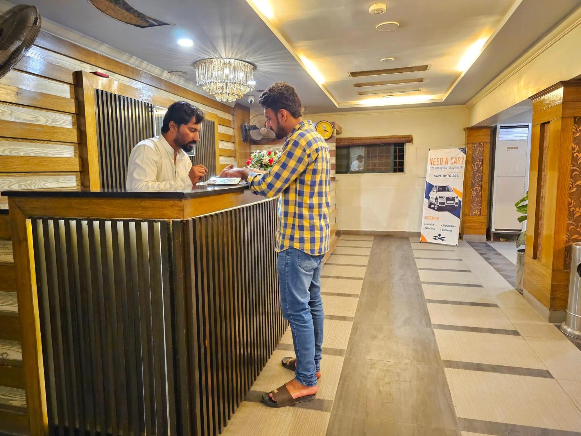 The Grand Hotel Multan Dış mekan fotoğraf