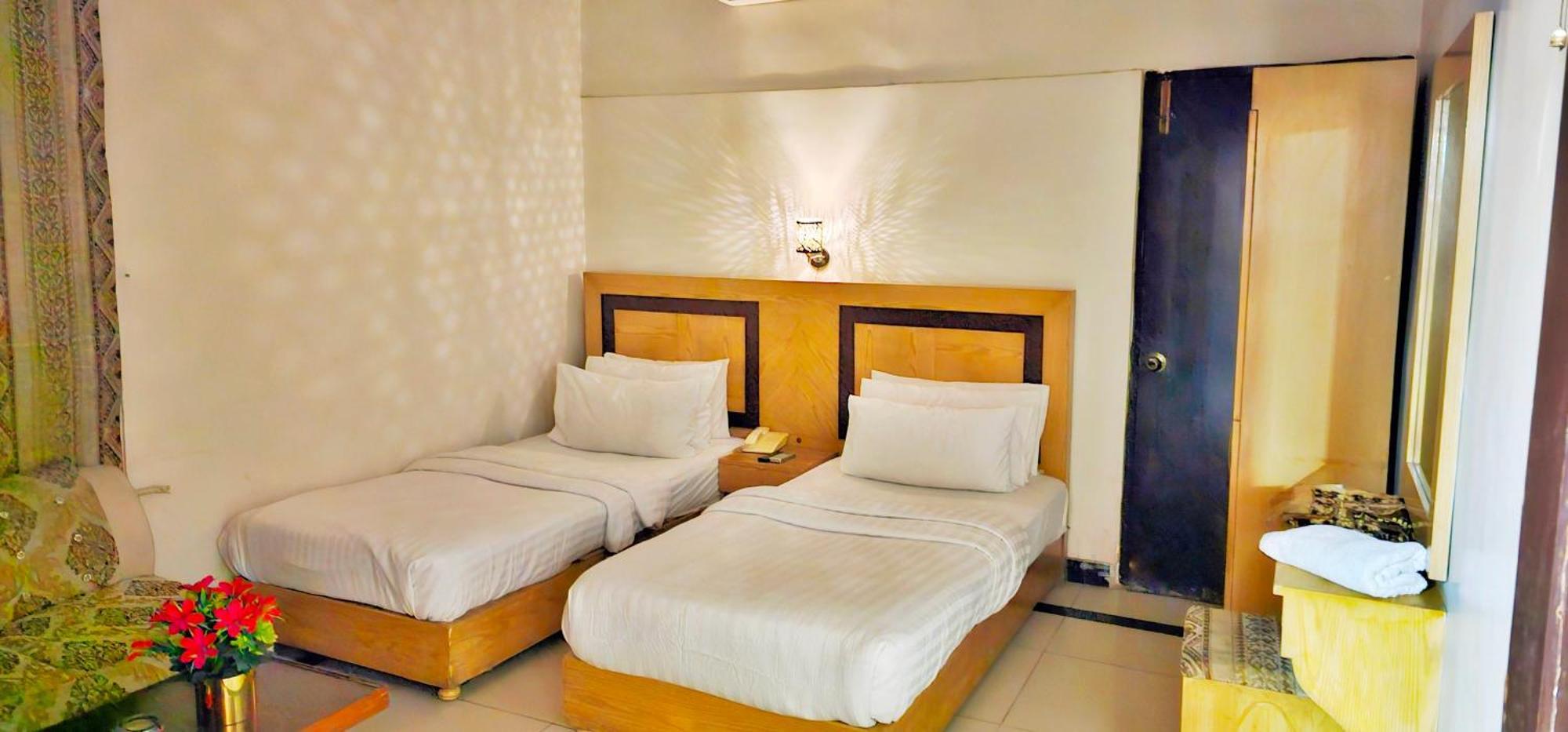 The Grand Hotel Multan Dış mekan fotoğraf