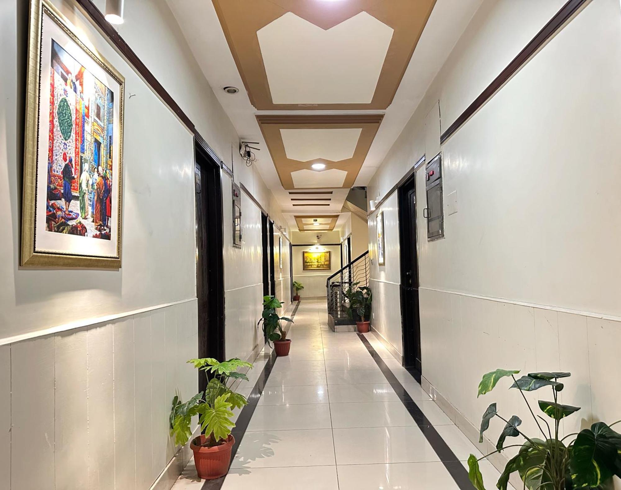 The Grand Hotel Multan Dış mekan fotoğraf